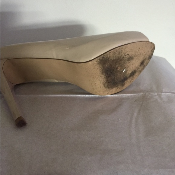 Used-Size 8 Guess Open Toe Beige Pumps - Picture 5 of 6